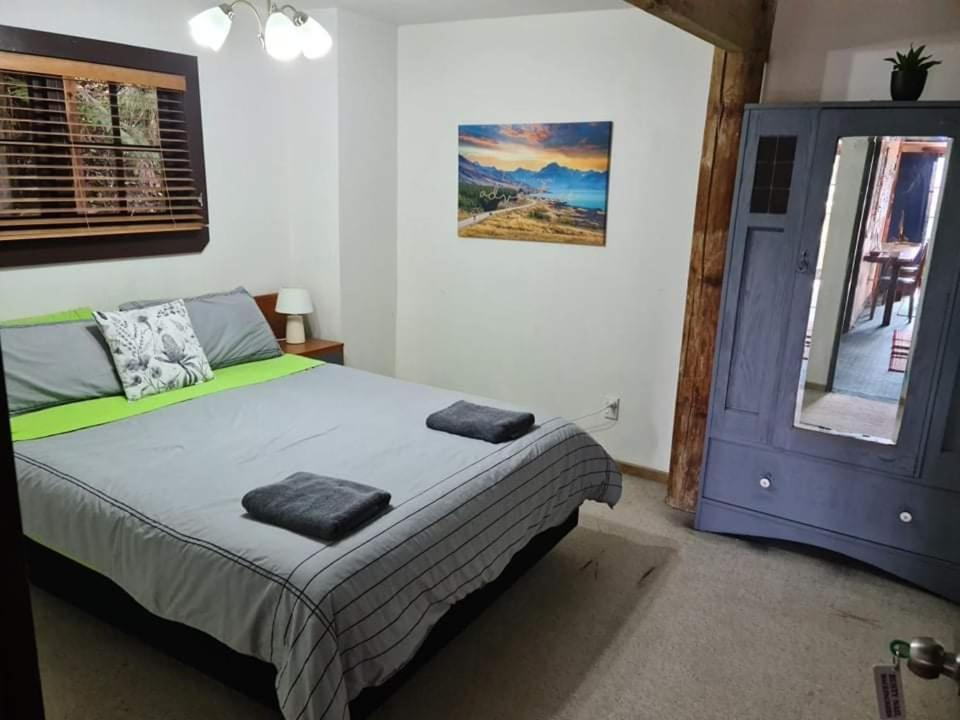 Rusty Nail Backpackers Hostel Taihape Exterior photo